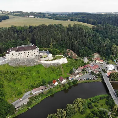 Parkhotel * Cesky Sternberk